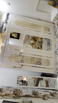 غرفة نوم تركيا نضيفه 8قطع مع دوشك جديد  سعر 750الف 07826167448 يوجد وا...