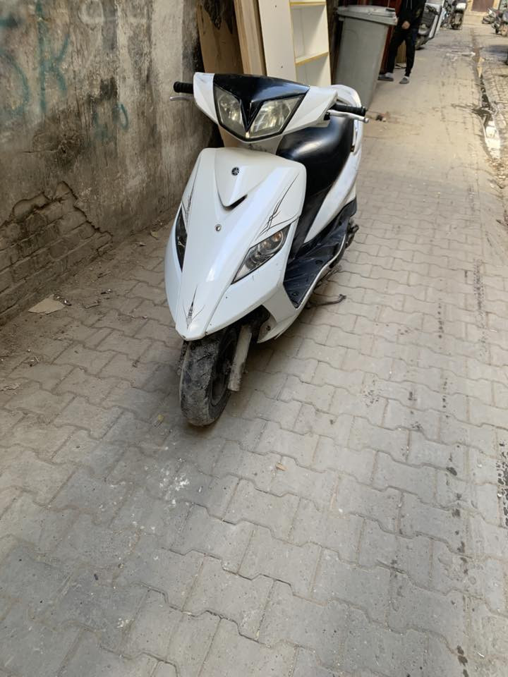 ماكس ثعلب للبيع قبل ٧ ايام منزلها من رنبه 
اوراق كامله وكلشي موجود 
مكان بغداد 
٨٠٠ وبيها مجال حك جيتك 
***********‬
