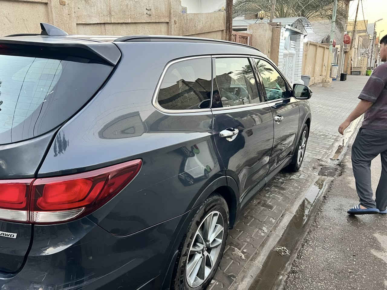 سنتافي 2019 سبعه راكب حادث باب السايق والي ورا السايق 
فول ماعدا الفتحه 
كشنات جلد كهربائي تدفئه تبريد
اضاءه ترحيب 
تبريد بيانو
محرك سته سلندر
كير 6نمر اتوماتيك 
مراوس او بيع
السعر  125
للاستفسار واتساب***********
