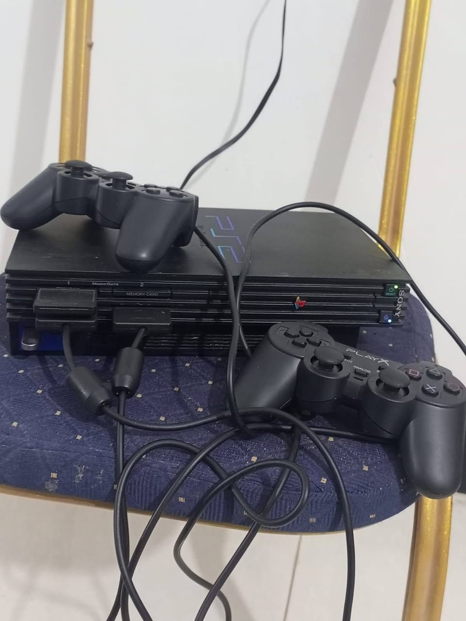 السلام عليكم ابلي توه خزن بيه 60 لعبه شرط الشغل جيد يخبل للبيع ب50 وتوصيل مجاني ***********
