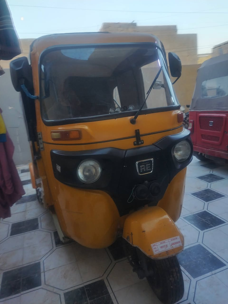 السلام عليكم شباب للبيع تكتك ١٩ رقم كربلاء بسم ولد من كوت كوت حي حكيم ***********
