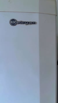 ثلاجه • نظيفه • شقق الرساله