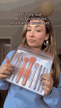 ريل تيكنيكس ⋆⭒˚.⋆🤚🏻🍡𐙚 💬 ⊹₊⋆
 مجموعة فرش انستا ارتيست للوجـة والخدود والعينين، مجموعة فرش مكياج لكريم الاساس واحمر الخدود والبرونزر والكونسيلر وظلال العيون، ادوات مكياج احترافية عالية الجودة، مجموعة من 9 قطع. 
الكوالتـي جداً عالي✨
الملمس ناعـم على الـبشـرة ✨
﹏﹏﹏﹏﹏﹏˚ 𓇼𓈒𓏸🎅🏻⋆⭒˚♥𓇼


**إذا كنت صاحب هذا الإعلان وتريد حذفه لأي سبب، رجاءا أرسل رسالة إلى الدعم الفني**