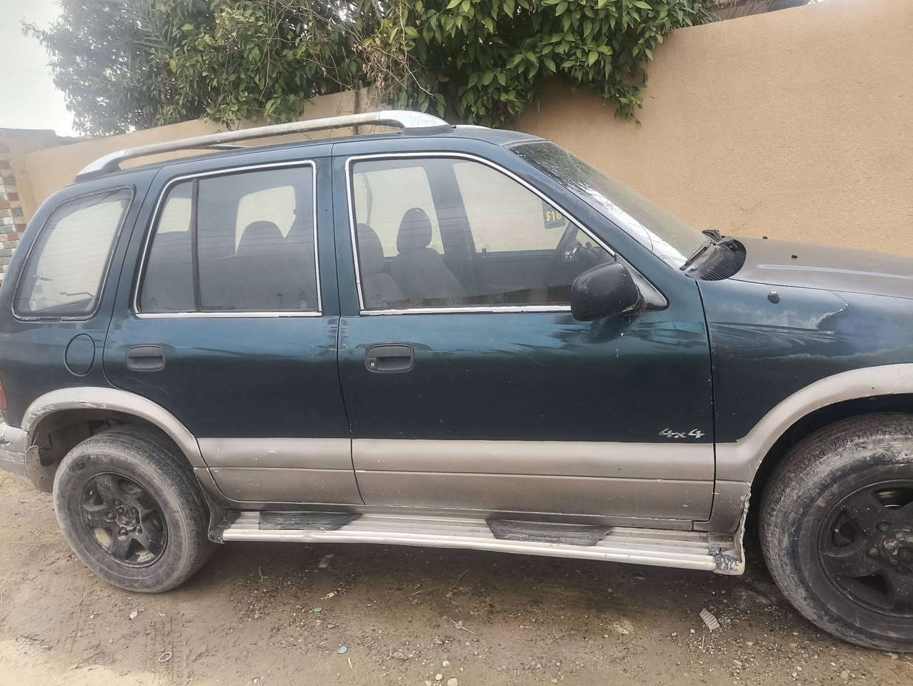 سـبورتج موديل 2000المحرك مال محور مال تيوته كابريته وا السنويه ساقطه بل2023 سعره 30 وابيه مجال وا امراوس حسب القناعه المكان صلاح الدين تكريت الرقم ***********
