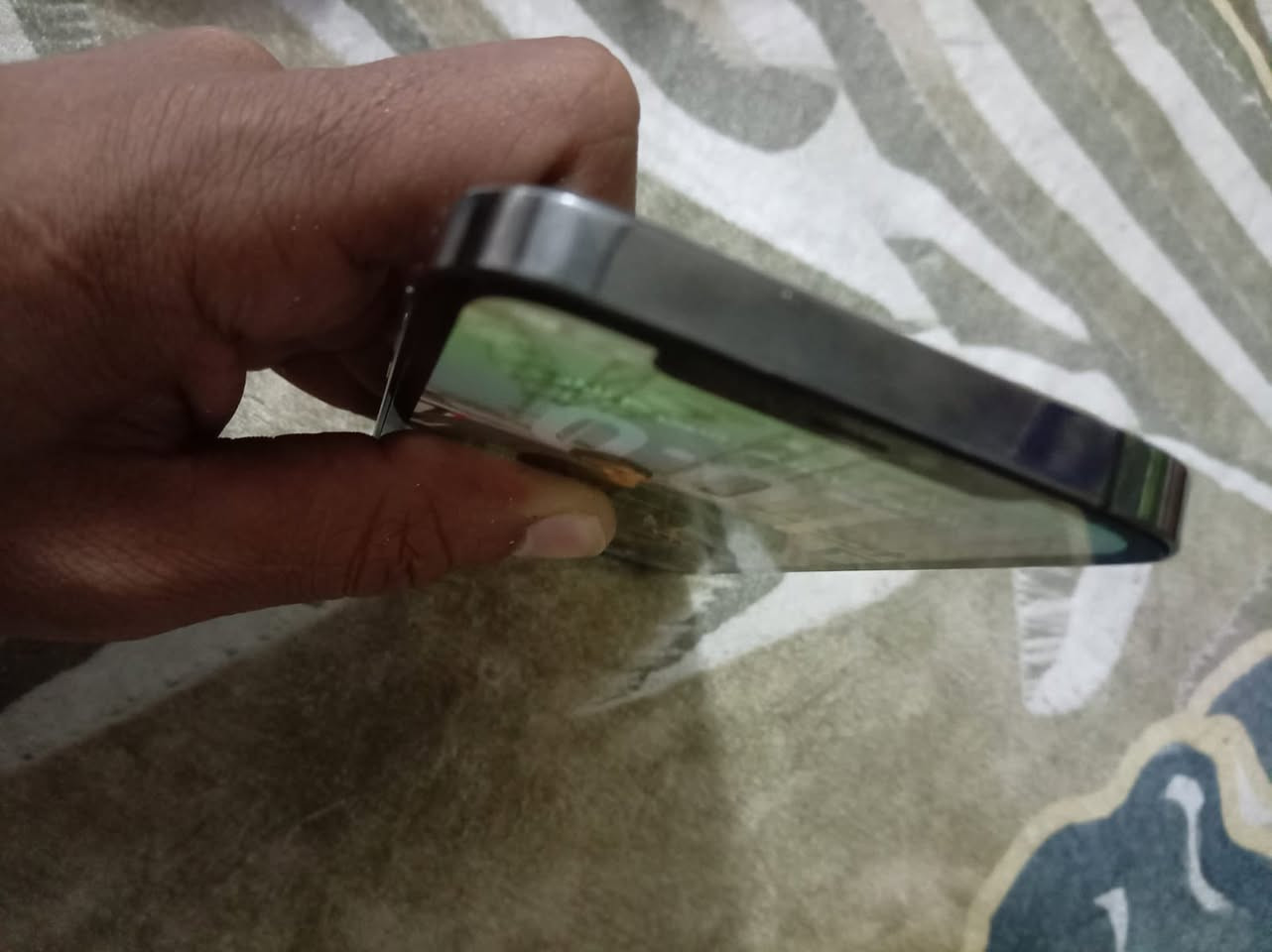 السلام عليكم 12 برو ذ 256 بطاريت 100مبدله ول شاشه مامبدله بس من بدلت بطاريه ضرب لشريط مالته وبدلته ول كامره مبدله السعر ٢٥٠ وبي مجال بسيط مكاني حله مركز *********** واتساب لن مامتواجد عله الفيس
