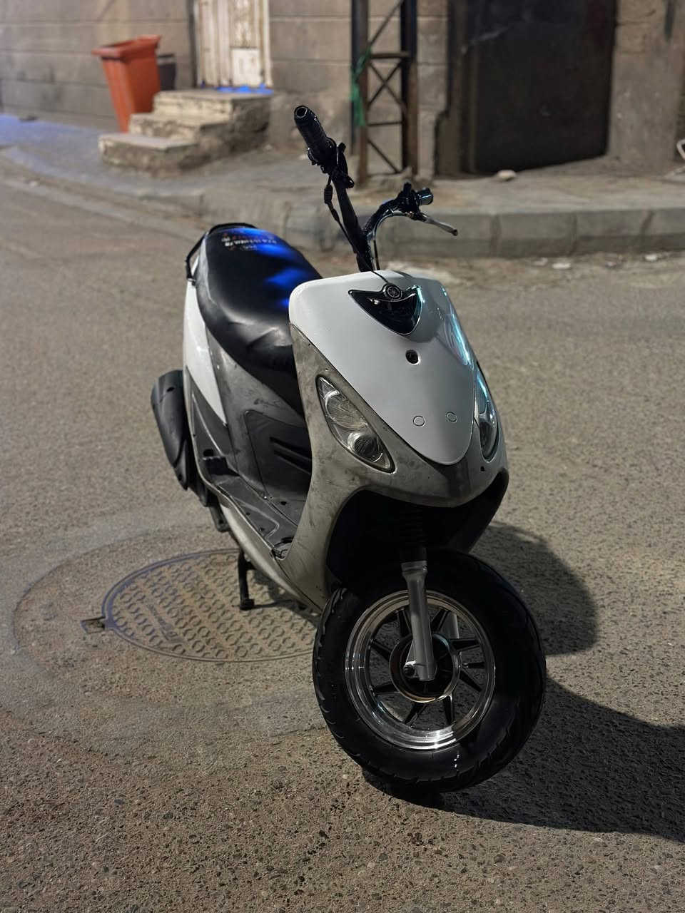 سلام عليكم دراجه ماكس قجمه بوشه 49 ابلاد مفتوحه كامله عينه ولايت بس انا محربه لا تبخير ولا نضوح .شلعه ومعدل طـيـاره شغاله نكره سلف وهندر كهربائياته كله شغاله ويلات ابو نجمه جدد تخم تاير جلاتين دبلات امامي وخلفي جدد اسعر 650 وبيه مجال للطيبين مكاني بصره ٥ميل رقمي فقط واتساب***********
