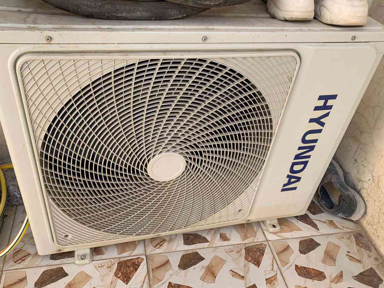 2طن للبيع 450وبي مجال استخدم قليل غاز شركه بي ئي صيانه مابي مكاني حي الزهور لاتصال ***********
