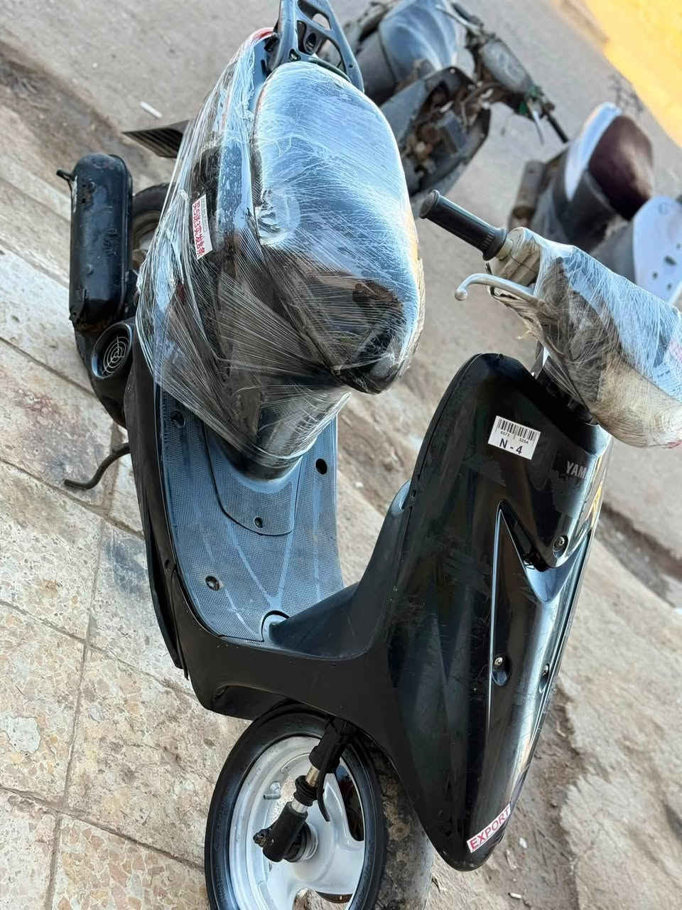 سلام عليكم
عصفوريه ياباني اوراق بسمي نضيفه لدراجه سعرهه٢٥٠ شراي خل يتصل وبخدمته***********
