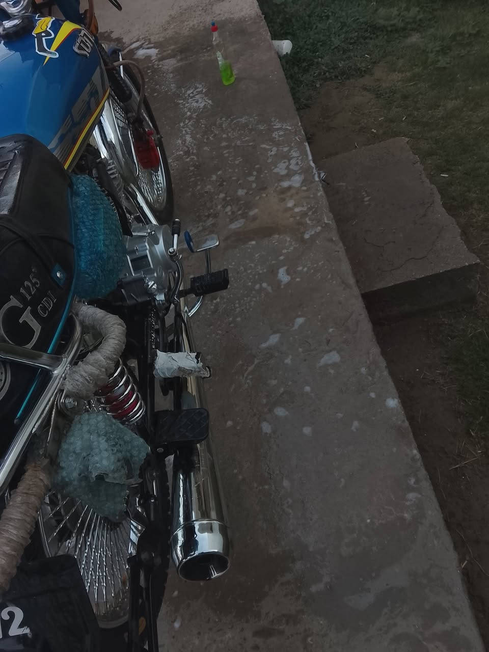 سلام عليكم دراجه تايكر للبيع موديل 25 اوصلي بيه كمرك كامله الدراجه ما ناقصه شي تجي تفحص وشوف السعر 875وبيه مجال يرضيك العنوان رمادي جويبه قرب جامع دكتور جمعه الهاشم الرقم***********/***********
