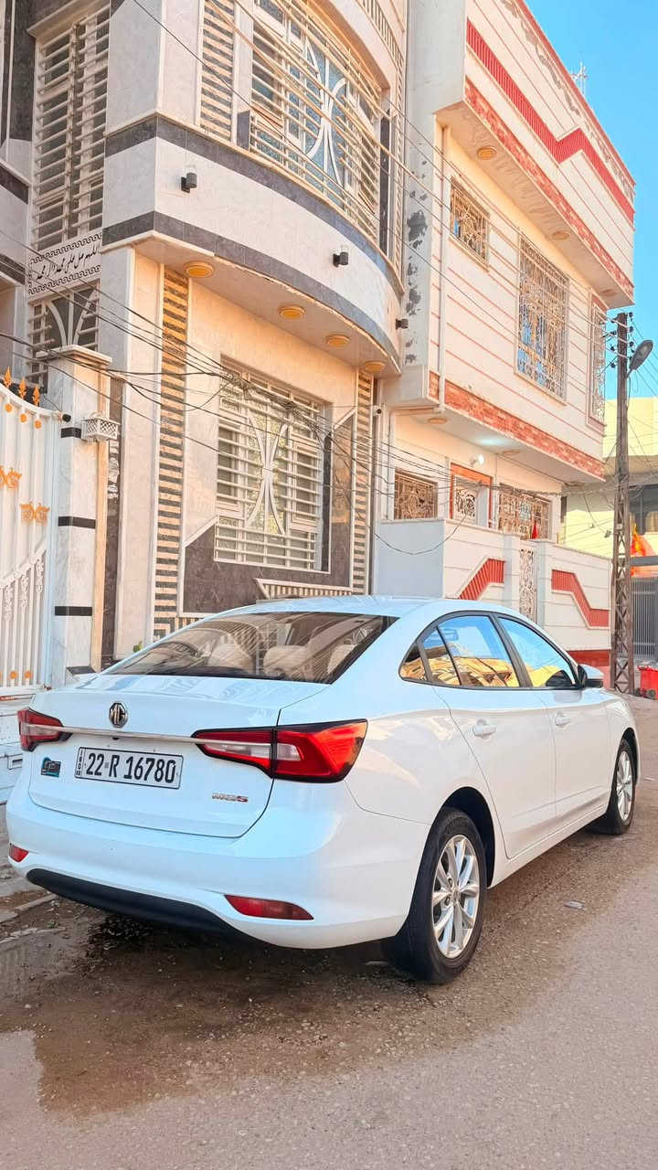 سلام عليكم
mg5 للبيع ماشيه 11500  
كفاله عامه عده شخط زغير بل باب ومكحل 
سياره تحكمات شاشه 
سعر 103 وبيه مجال 
مكان نجف حي جامعه ***********
