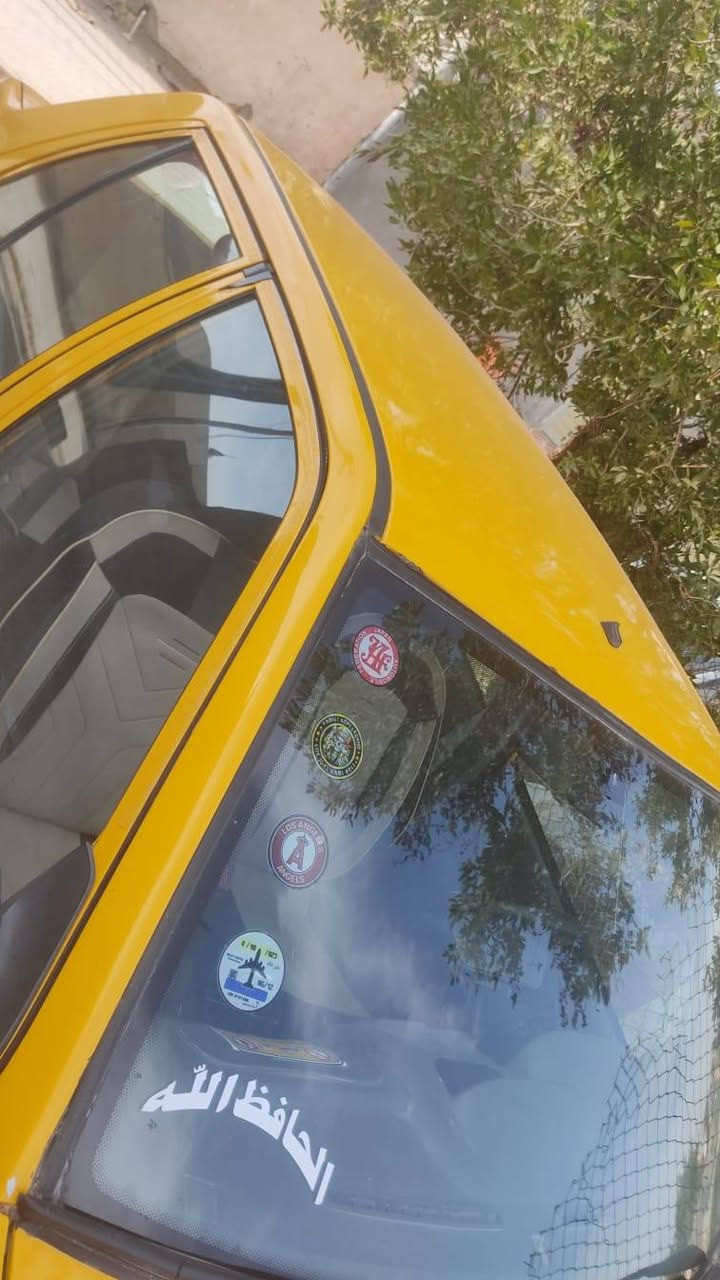 سايبه موديل 18 رقم بغداد الالماني مصفره هيئه وغرامات ب 30 و بيها مجال 
***********
