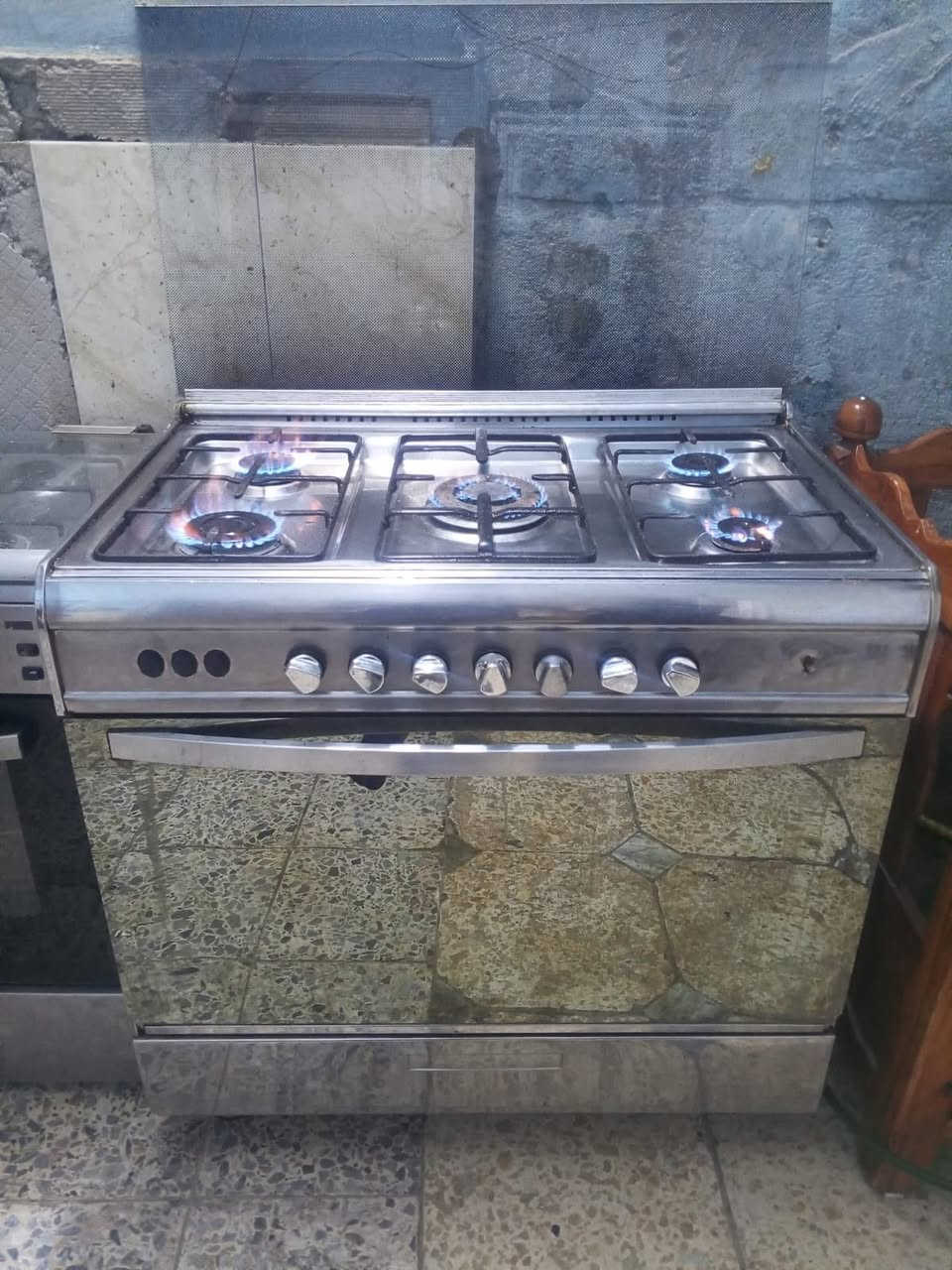 غساله الجي 13 كيلو 175 غساله صحون الجي 225 كاونتر بلا سنك 150 طباخ 190 الاسعار وي توصيل مكان بغداد *********** واتساب
