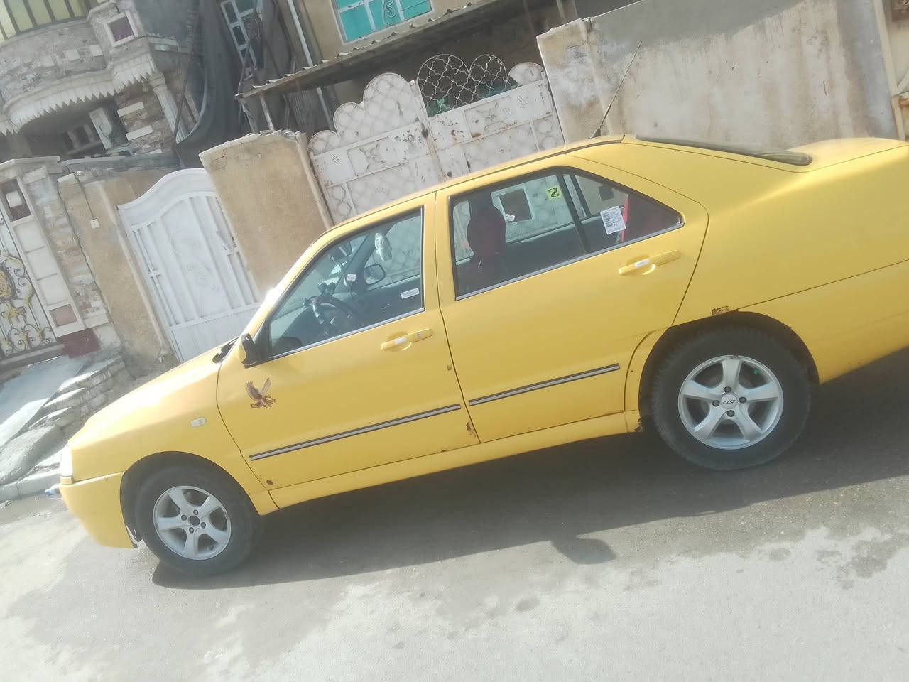 شيري كوين م! ديل ٢٠١٣ لسياره شغاله كامله وما بيها اي خلل من كهرباءيات من كل شي بيها فقط خيط تبخير خفيف  رقم بغداد انكليزي بل كاضمية مشروع وطني باسمي هزه كامله هيئة وغرامات  تنقطع من لسعر رايدها ب ٣٠ ورقه  مكاني الشعب بغداد لاتصال واتساب*********** و بيها مجال بسيط
