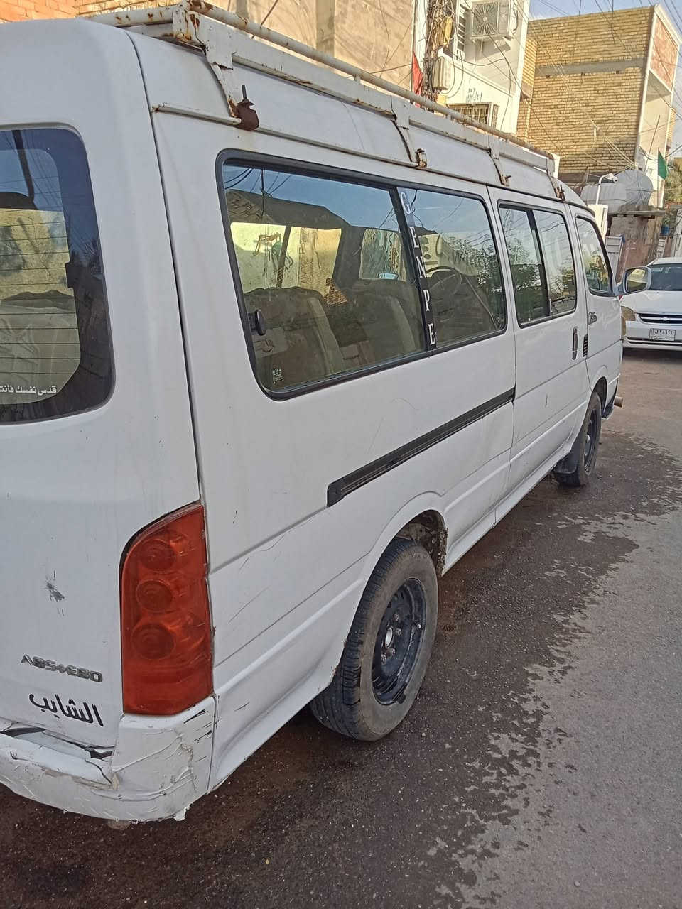 السلام عليكم جنبي اج وان موديل14بغداد رقم انكليزي سنويه 28 سياره مكينه ونجي وكير اتو محور مكفولات اكسل تخم تاير كهربائيات بيها الصدر نص عمر 
سياره بيها ضربه صغيره ومعمره جهت السايق بالباب 
بيها اشخوط بسيطه كشر ابلادي والباقي تجي وتشوف سعرها 70 وبيها مجال بسيط حك الجيه مكاني حسينيه الراشديه موبايل بي واتساب ***********
