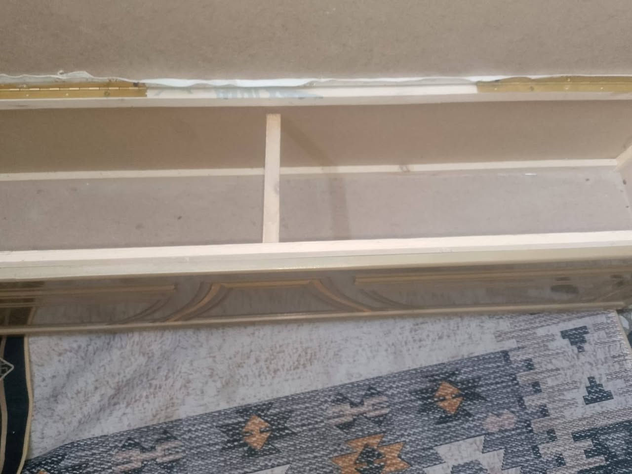 كنتور وكومدي وشازلونة جديد مامستعملات ابد للبيع 
مكان #زعفرانية


**إذا كنت صاحب هذا الإعلان وتريد حذفه لأي سبب، رجاءا أرسل رسالة إلى الدعم الفني**