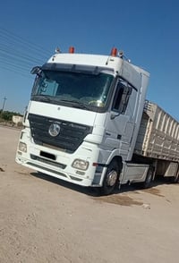 اكتروز للبيع موديل 2003 مقفوله كفاله عامه من ضربه من صبغ ومن القماره و...