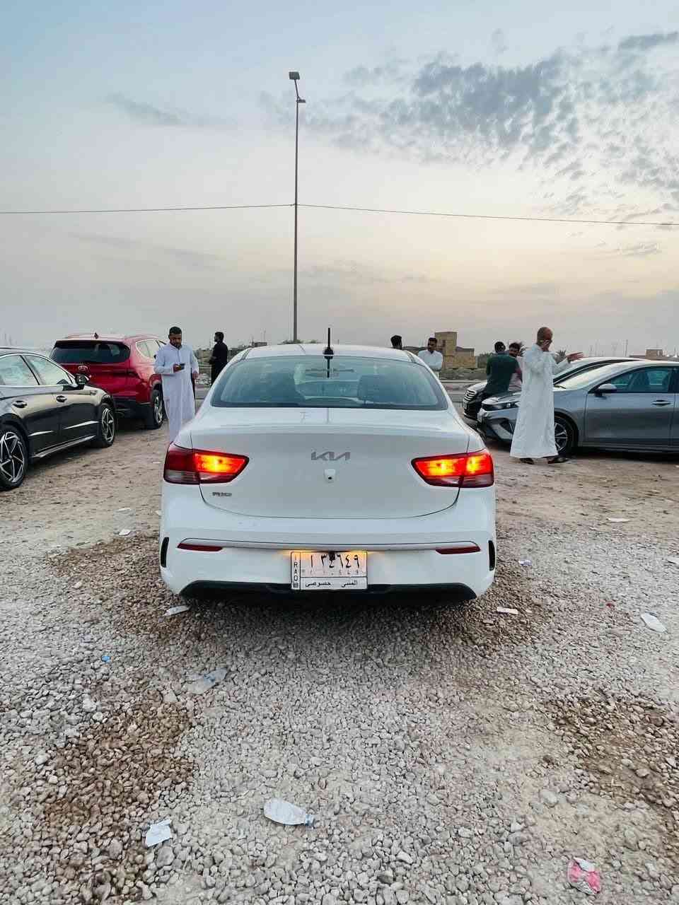 لبيع 
  كيا ريوا 2022
مرقم معوقين مثنئ وكاله عامه من المالك
الضرر تبديل جاملغ و بنيد
بدون عابر 
امحرك 1600دوش 
السعر 115$$وبيها مجال 
للاستفسار الأتصال آو مراسله واتساب 
*********** 
المثنى قضاء الرميثه
