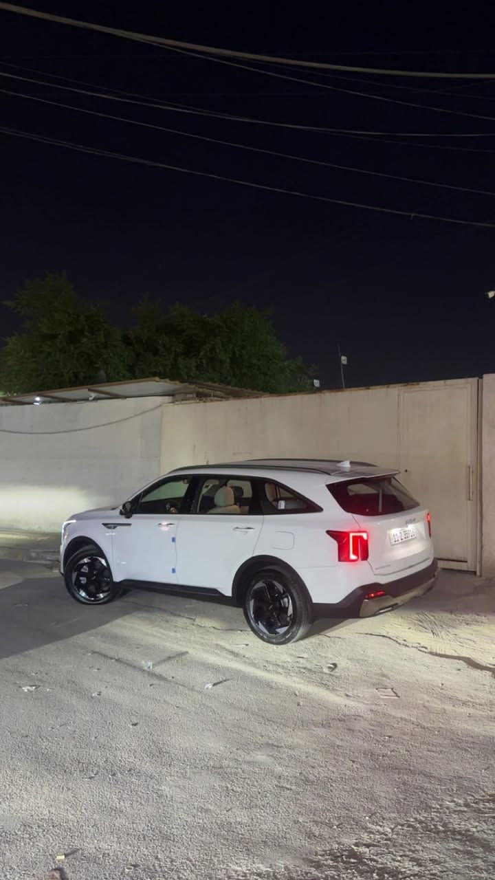 السلام عليكم
للبيع سورنتو 2025 خليجي وكاله الدوليه 
سياره تشغيل عن بعد
7 راكب
3 قطع تبريد
كشن كهرباء
صندوق كهرباء
ويل حجم 19
سياره بسمي رقم بغداد
ماشيه 20الف
مكفول كفاله عامه
مكينه 4 سلندر 2500
رقم الهاتف ***********
