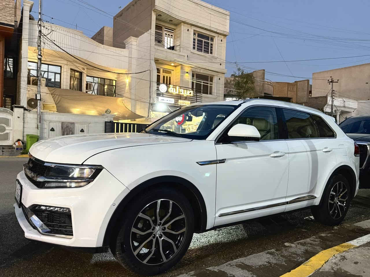 دومي    DOMY X7
للبيع او المراوس 
موديل 2019   السياره مكفولة  
5 راكب 
هزه جديده 2026
السياره باسمي رقم بغداد انكليزي
المكان بغداد
##فول مواصفات##
دواخل جلد نظيف جدا 100‎%‎
بنوراما/بصمه/كير ماوس/بيبان 4 شفط/جنطه شفط مري شفط و قلاب/كراسي كهربائيه
كشن خزن ثلاث اوضاع
حساسات امامي خلفي ورادار جانبي
تبريد قطعتين ثلج مجدد المنضومه ❄️
شاشه لمس  حجم كبير
نضام سبورت و نضام ايكو اقتصادي
ويل كب اسود + نيكل حجم 19 
سياره كله LED حته دواخل
نشرة LED تحت الدشبول
حساس أمامي وخلفي وحساس اصطفاف و توقف ذاتي كامره خلفيه دواره مع الجوانب
جامات من تقفل سياره يتقفلن ويه السويج 
((حجم 4 سلندر2000 تيربو))
كير ومحرك ياباني بلادي من شركة متسوبيشي
سعر السياره ب120 اي استفسار الخاص موجود 
مكان السيارة بغداد الحرية 
***********
