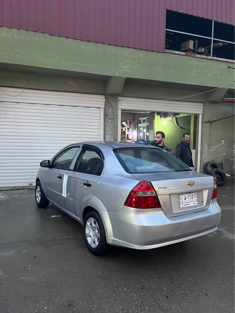 بِسْمِ اللَّـهِ الرَّحْمَـٰنِ الرَّحِيمِ 
ئەڤیۆ ٢٠٠٧ بێ سەرەتا بەشەرتی
 ماڵی مەدەنی بۆ فرۆشتن
سەیارەکە مەکینە گەورەیە زۆر بە کێشە
ڕەنگی سلڤەرە سەیارەکە 
هەتا بڵێی جوانە ماشاء الله لێ بێت
سەیارەکە ساغە
سعری ٣٣ گەڵا معامەلە
لە چوارقوڕنەم 
ژم.*********** رانية, السليمانية
