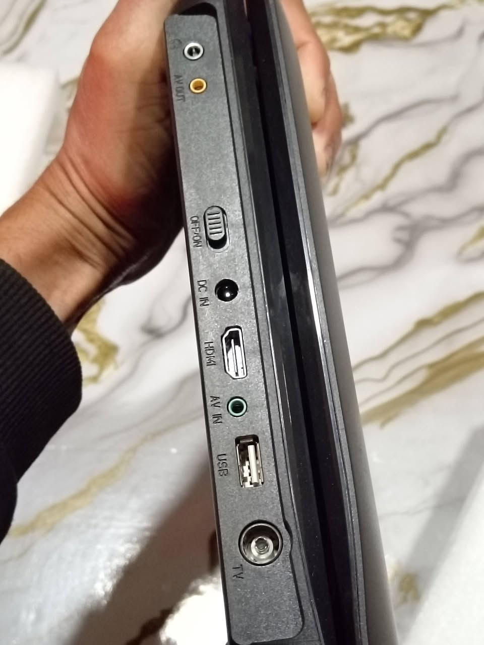 الجهاز غير مستخدم 
دفدي حجم 14 انج شحن.
 يدعم البث الرقمي

بطاريات ليثيوم طويلة الأمد

تدوم أكثر من 5 ساعات

يعمل بطاقه 12 فولت

منفذ HD

منفذ قرص

منفذ رام

منفذ ssd

منفذ فلاش

يدعم تشغيل الكاميرات بدقه عاليه جدا

الملحقات فيش

محوله 12 فولت
ريمونت كونترول
للإستفسار واتساب واتصال
***********
