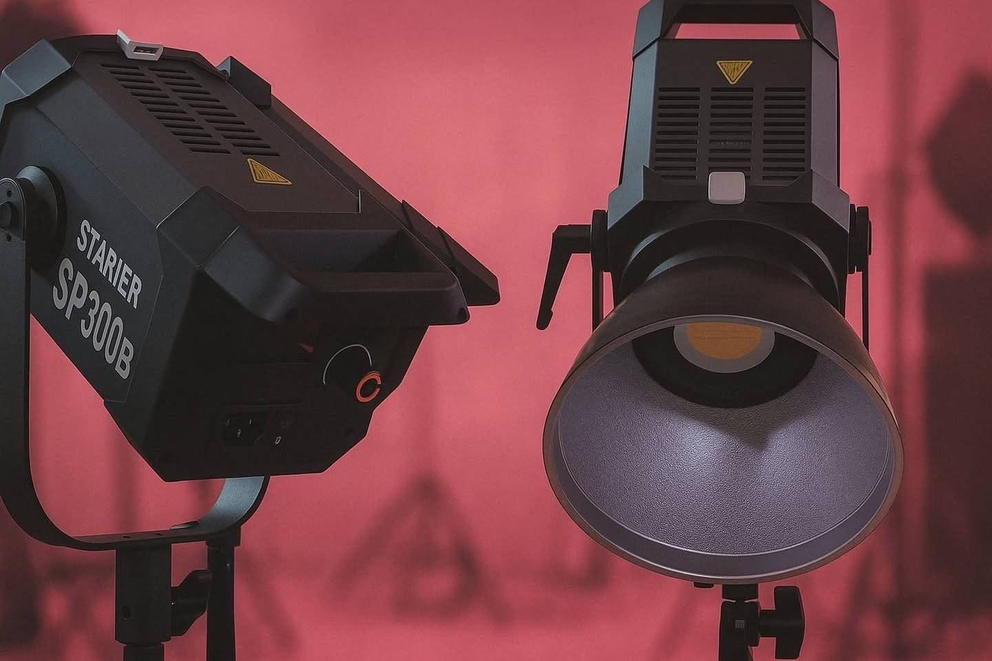 اضاءة فديو مستمرة 300 واط من شركة YSKE 
باي كلر 
شمسي ابيض ثلجي
تحكم كلفن
تحكم بقوة الاضاءة 
شاشة كبيرة 
فانات تبريد عدد ٢ صامت
تحكم تطبيق موبايل
جديد متوفر توصيل  ***********
