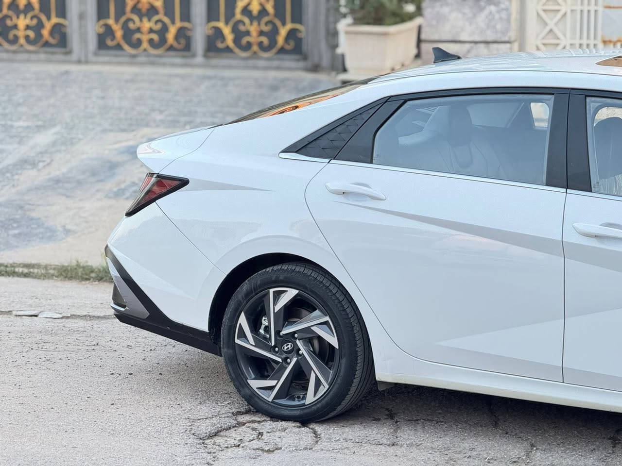 هونداي النترا  خليجي كفاله عامه
موديل 2024 

السعر /137$
الهاتف / ***********
 

فول المواصفات 1/1

بصمه 

سلايت 

حساس امامي خلفي 

كامره خلفيه 

شاشه 

سايد بريك دكمه 

دشبول دجيتال 

قطعتين تبريد 

وباقي المواصفات المعروفه 

السياره رقم بغداد   
   

السعر 137$ 💵وبيه مجال 

العنوان📍بغداد
