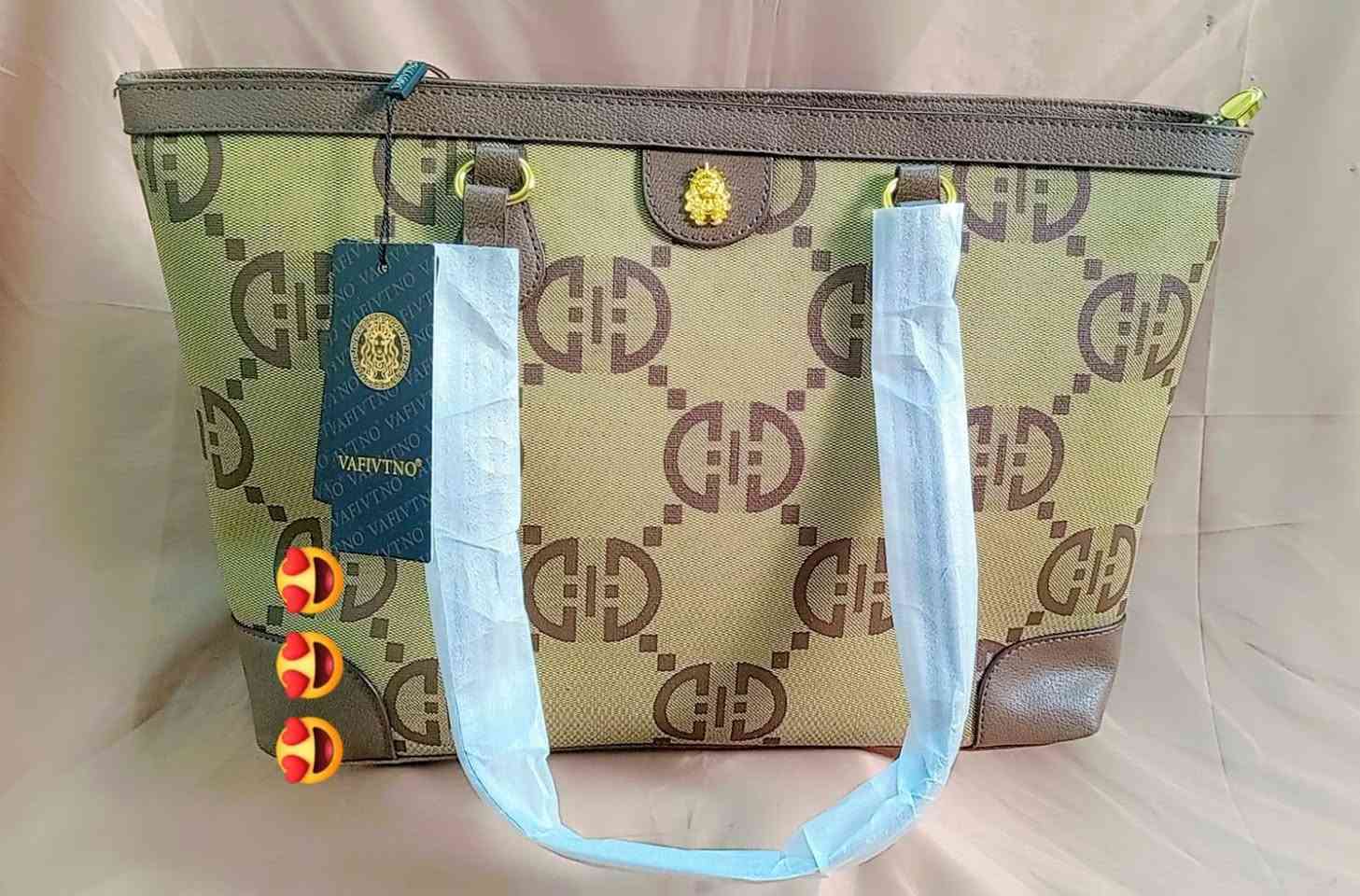 حقائب نسائية أنيقة و عملية 😊
مجموعة واسعة من التصاميم و الألوان
جودة عالية و أسعار تنافسية
اطلبي الآن و أضيفي لمسة أنثوية إلى إطلالتك!"
اكتشفي مجموعتنا الجديدة من الحقائب النسائية! 😊
تصاميم فريدة و ألوان جذابة
مصنوعة بجودة عالية و بأسعار مناسبة
اطلبي الآن و استمتعي بشحن سريع!"


**إذا كنت صاحب هذا الإعلان وتريد حذفه لأي سبب، رجاءا أرسل رسالة إلى الدعم الفني**