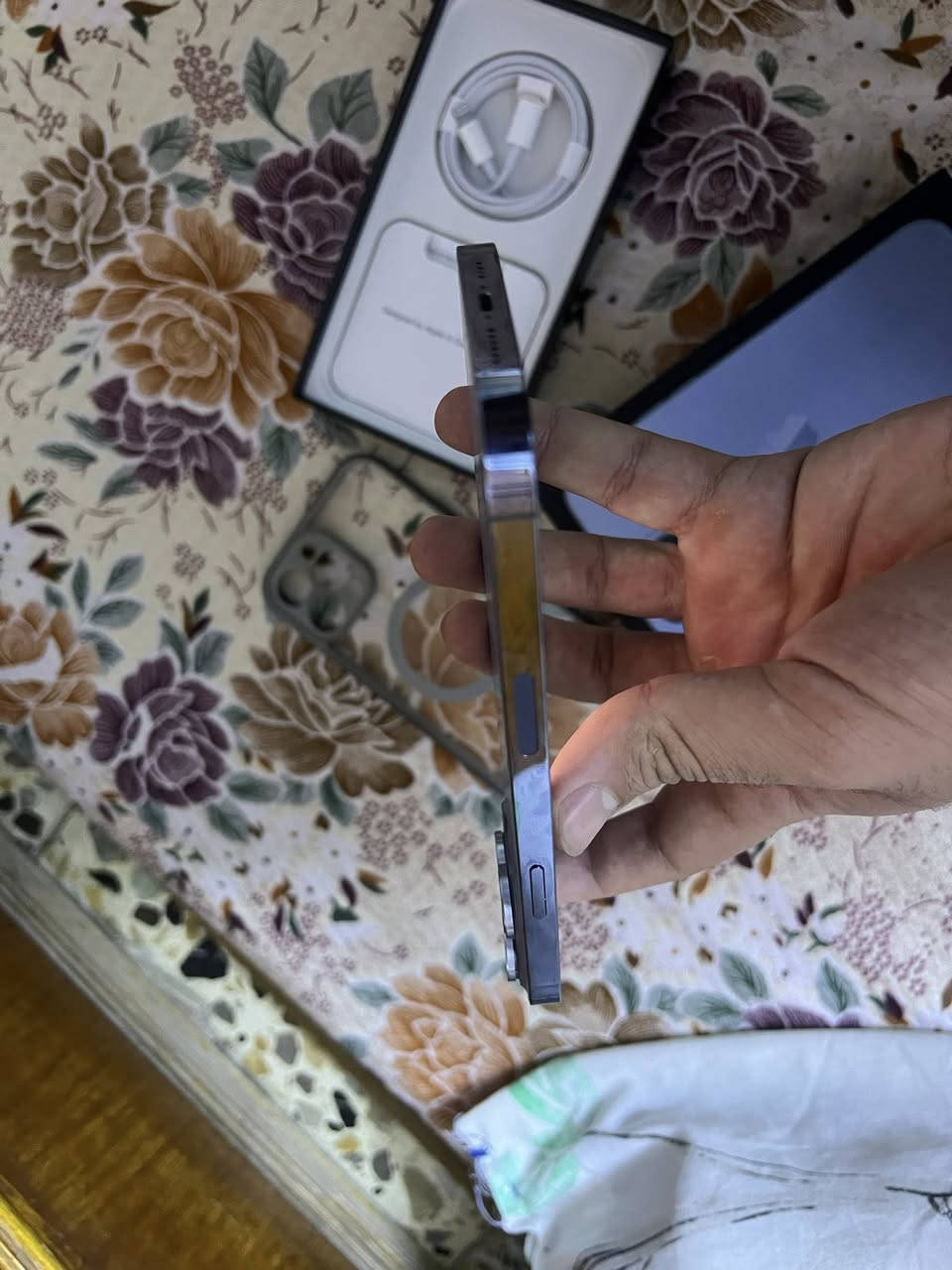 سلام عليكم 13 برماكس 256 بطاريه82جهاز مكفول كفاله عامه شخط ما بي نضافته100/95 بكاني  بغداد *********** ما بي وتساب متواجد خاص
