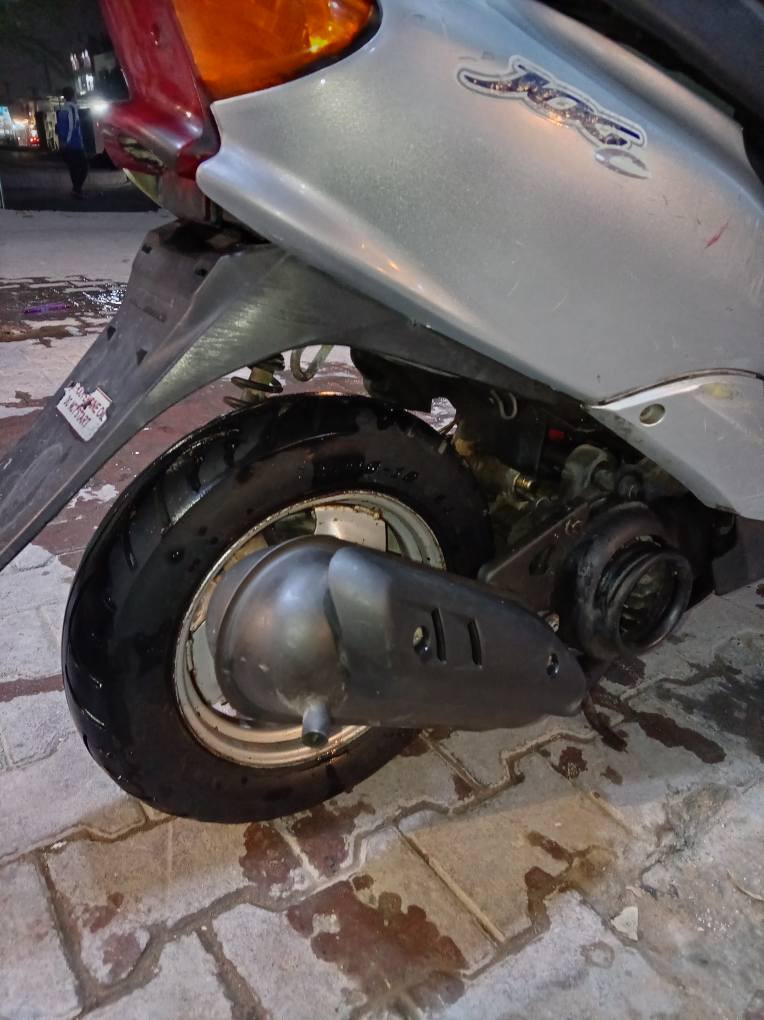 سلام عليكم. دراجه عصفوريه 60مكينه ناعمه  تشتغل نكره سلف هندر نقص دكمه السلف كهربائيات شغاله دراجه مرتبه ناعمه. مكاني مدينه الصدر قطاع 23 بغداد, العراق


**إذا كنت صاحب هذا الإعلان وتريد حذفه لأي سبب، رجاءا أرسل رسالة إلى الدعم الفني**