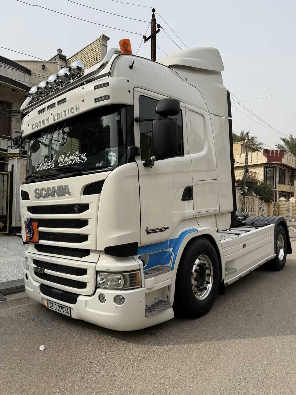 السلام وعليكم سكانية للبيع موديل 2017 فول مواصفات حجم المكينهR450 جوبلس امامي 4جوبلسات خلفي موصفات مال سكس شاصي عدل ماشيه 700الف نضام الفصل وربط مو منفيس شعار كمارك تخم تاير مامشي وتخم ويل كب بلادي وسياره زيرو كفاله عامه بكان السياره بغداد رقم صاحب السياره ***********
