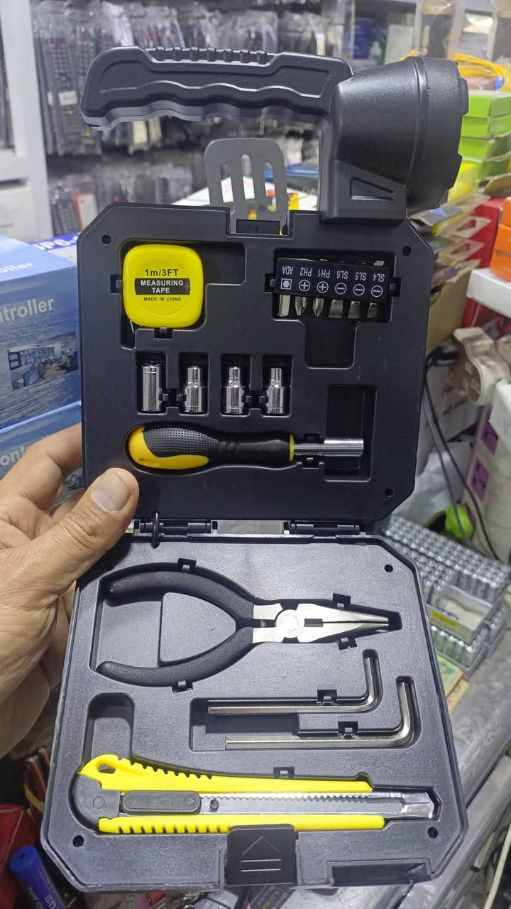 بروجكتر شحن محمول يحتوي على عدة متكامله..
السعر ١٥٠٠٠ ألف....
أياد للصوتيات والمرئيات كوت حي الزهراء قرب مركز الخلود هاتف ***********
