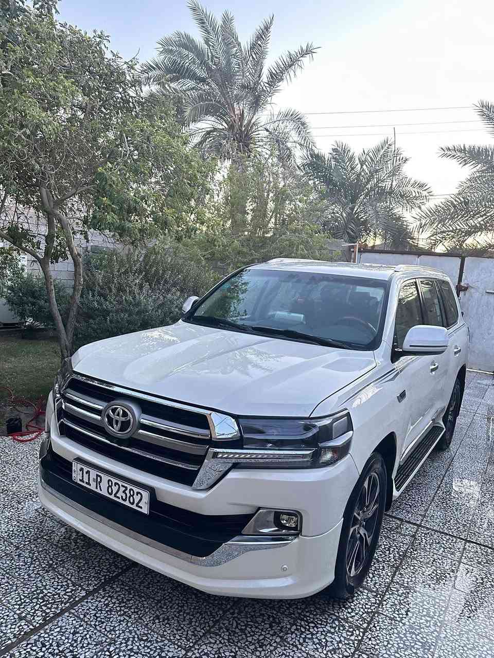 لاندكروز جكسارا ٢٠١٥ محدثه ٢٠٢١
رقم بغداد انكليزي مميز وباسمي شخصياً 

قطع التحديث مصبوغات توحيد لون 

بيهه طخه جاملغ امامي ايمن فقط 

قماره مكفولة بدون قطرة صبغ 

جاملغات خلفية مكفولة بدون صبغ تكم بدون صبغ 

مكينة ٦ سلندر مكفولة بدون فتح 

تخم تاير وحدادية جدد وماناقصة شي متخسر عليهه دينار سياره حلوة واحله من الصور مكانهه النجف الكوفه 

سعرهه ٣٣٠ بدون كسران كلشي اكو بالسوك السياره اصل ١٥ موديلهه عالي مو موديل ٢٠٠٨ والله يرزق الجميع 

***********

*********** 

واتساب بيهن وخاص موجود
