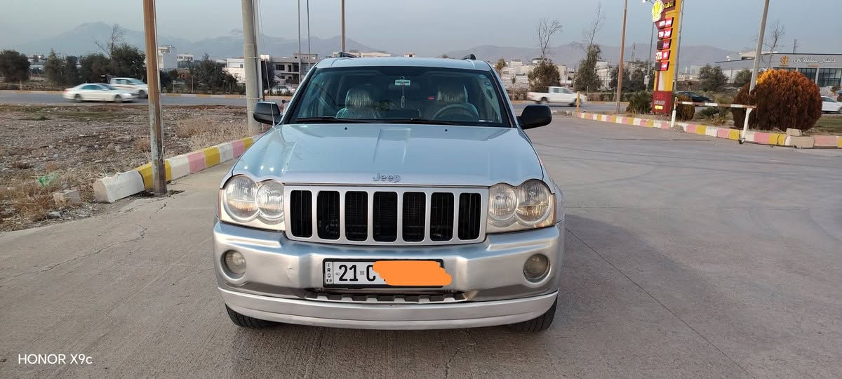 جیب لاریدۆ مۆدیل 2005 دەبڵ ئەکسل زۆر جوانە ماڵی دۆستە 
سەنەوی تازەیە تا مانگی جواری  2028
دەبڵ ئەکسل ئۆتۆیە
دوو بارجە بۆیاخ بی ناو گرتن 
بۆیاخ تەنکە
جوار تایەی لۆک 
بیشو دوای تازە داگیروە 
کوشن کارە بای
 ئاوینە کارەبای 
گەر مو سارد لە سەر سویج 
سیر فزی کامل کراوە هەمو گیانی بەشەرت 
کی حەزی لی بو تیڵ بکات ببورن جوابی کۆمینت و نامە  نادەمەوە لەگەڵ ڕیزم دا لە سلیمانیم *********** 
87 وەرەقەو  شتیک مەجالی تیایە السليمانية, العراق
