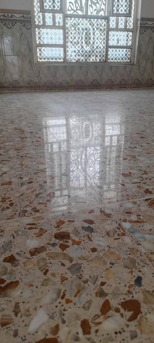 جلي كافة أنواع الكاشي والمرمر والصب 💪وتصليح الحفر💯
وتنضيف وتلميع البورسلين وجميع انواع الارضيات
وتضيف وتلميع وتصليح
🙏 بايات الدرج بنواعه 💪
شغل درجه اولى بفضل الله تعالى
الخاص مفتوح 
*********** واتساب
***********
