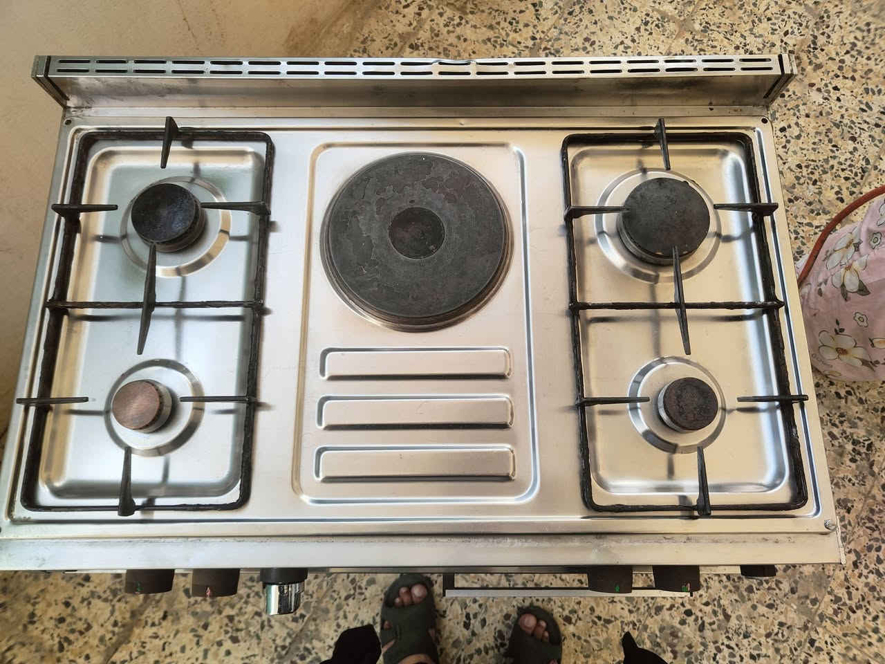 طباخ للبيع 50 شعال بس الهيتر لا


**إذا كنت صاحب هذا الإعلان وتريد حذفه لأي سبب، رجاءا أرسل رسالة إلى الدعم الفني**