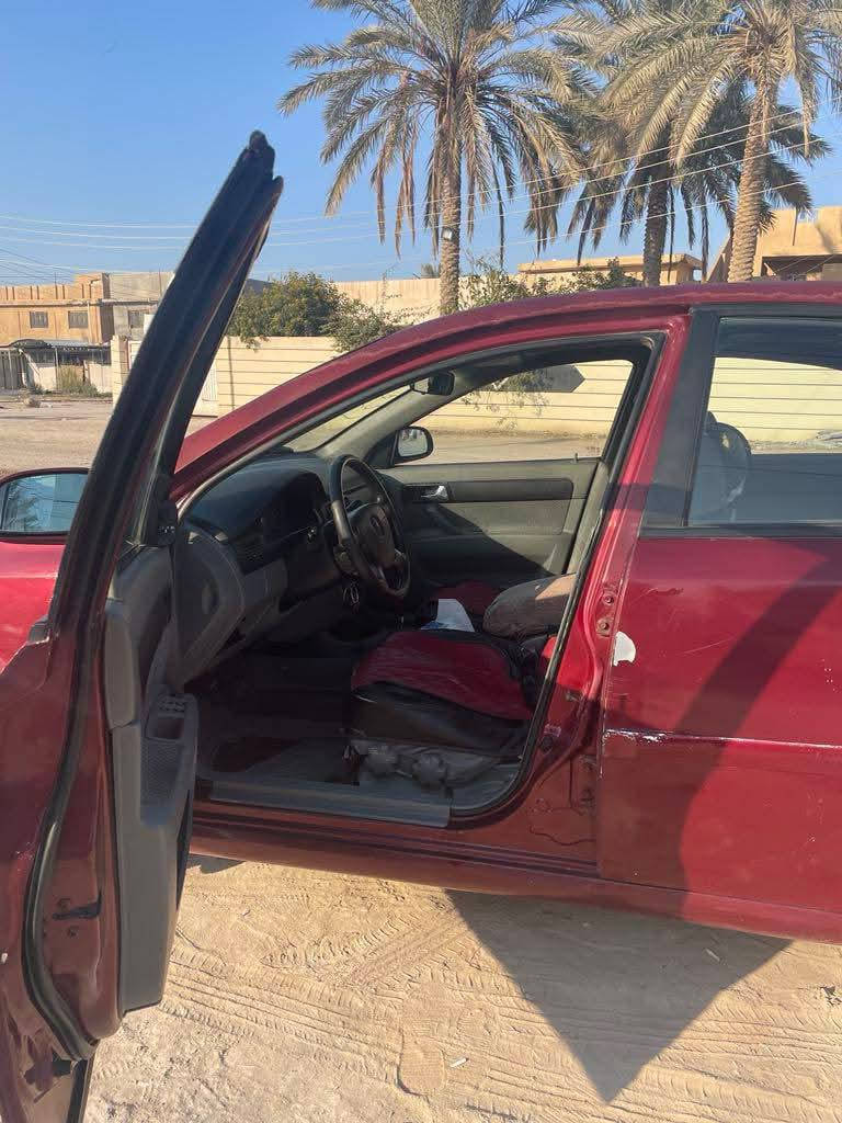 شوفرليت اوبترا 2004 كير اوتوماتيك 
كير جديد محرك جديد لا تبخير لا تنقيص تدفئة تبريد شغال 
رقم بابل شرط التحويل 
السعر51 وبيها مجال للشراي 
بابل الاسكندريه الحي العسكري 
*********** المحمودية, بابل
