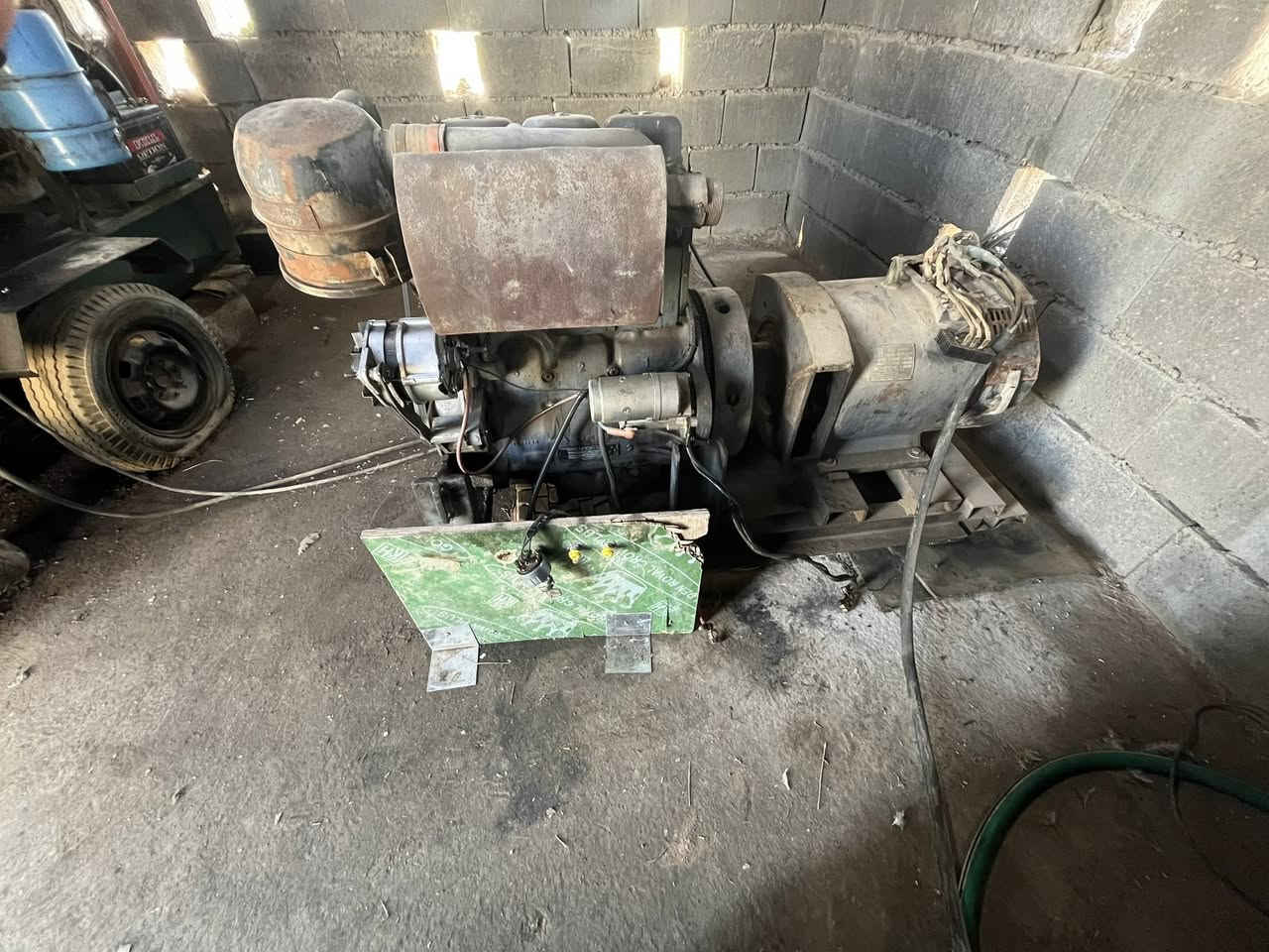 السلام عليكم 
للبيع دويز 3بستم 
عنوان تكريت الشراي يتصل 
***********
