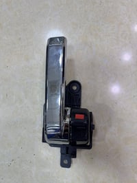 يده داخليه لاندكروز  ٠٧٨١٧٦٨٨٩٢١