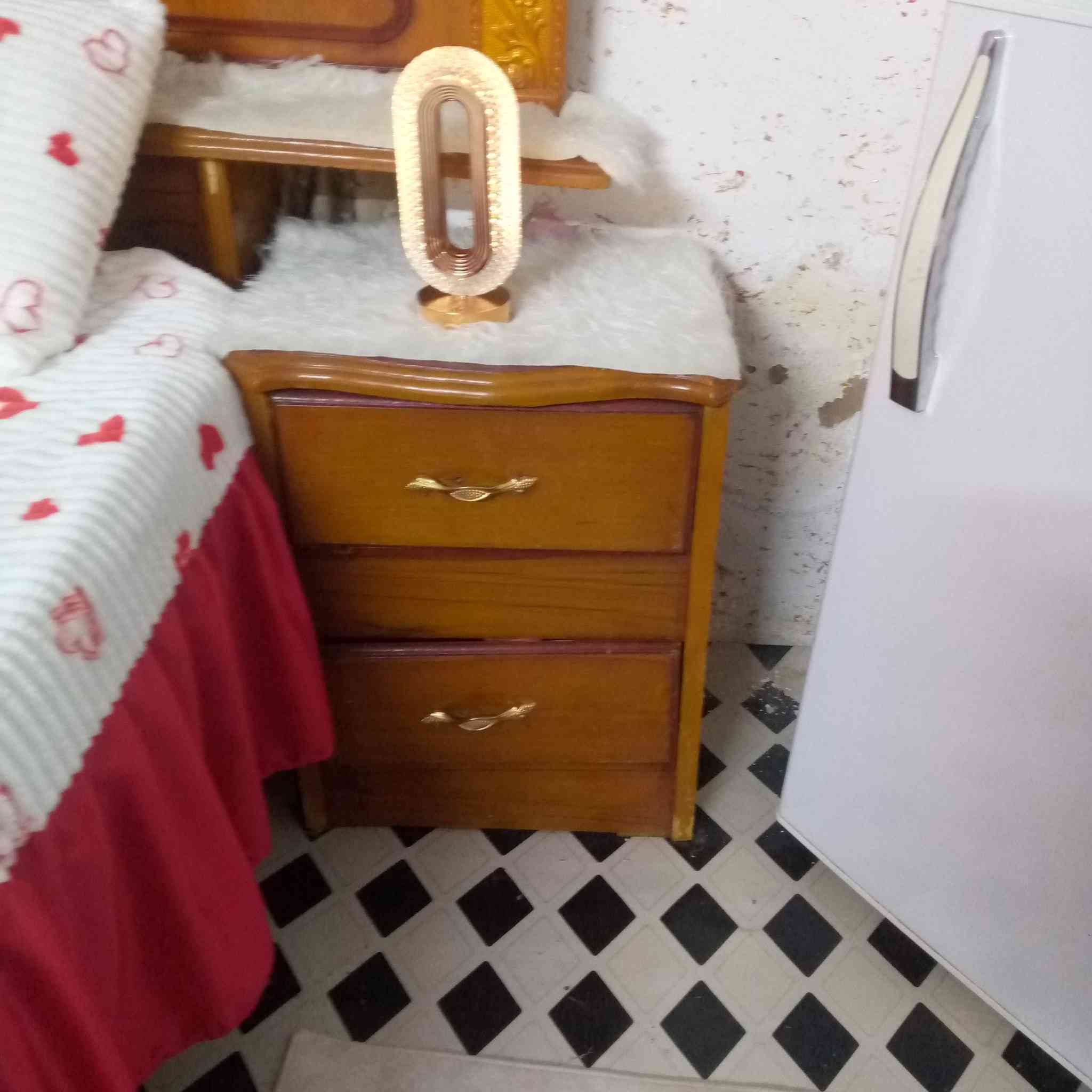 غرفه نوم مستعمله للبيع سعر 550 رقم *********** عنوان بغداد
