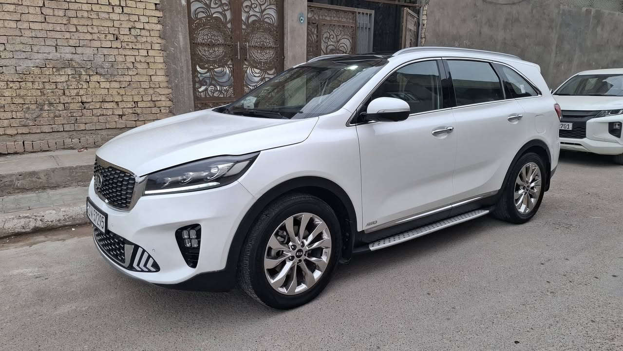 السلام عليكم سورنتو 2019 خليجي  
فول  1/1 كفالة عامة رقم بغداد باسمي كير /محرك/حدادية بلاد 
مسافة المقطوعة 48/500ك 
 ثلاث قطع تبريد/
سبعة راكب /
محرك ٦ سلندر ٣٦٠٠/
بانوراما/ حساسات امامي وخلفية/ المقاعد كهرباء /
سايد بريك كهرباء/ إشارة ترحيب 
تدفئة تبريد المقاعد/  برادات بيبان/ مقاعد جلد لونين /
كاميرا دواره نظام متكامل /
بصمتين تشغيل/
أربعة انضمة قيادة/
ويل كروم الحجم 19 /
وبعد بيها هواي مواصفات
ملاحظة /// تكحيل جاملغ الأمامي بطرف الدعامية  كد الاصبع 
السعر 268 الشراي يتصل ويدلل
رجاء بدون تعليقات
الهاتف ***********
