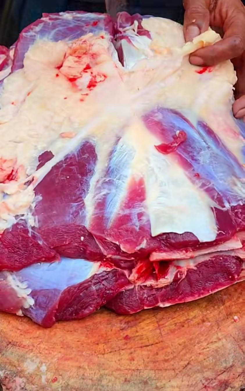 بسم الله ماشاء الله 
ذباحة باجر الصلاة على محمد وآل محمد يوم السبت 1/2قوزي الكيلو 12000الف***********اللحمه العندي درجه اولى طعم ونضافه وتقطيع
