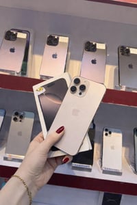 آيفون ١٦ برو ماكس • بطارية ٩٣ • نجف