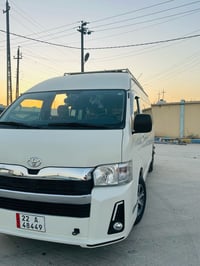 تيوتا هايسا 2023كاز سياره كامله مكفوله من صبغ بيها بارد