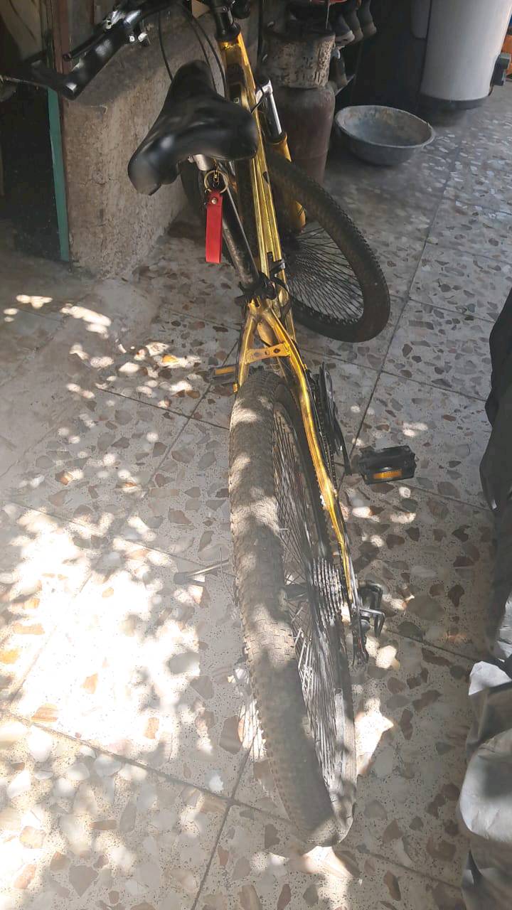 فول نضافه اخو الحديد استعمال بسيط بي الكير الخلفي 7نمر والامامي 
 3مقفول عله2جديدد  الكير واكف مايبدل. علا عطله فيم و اخذ