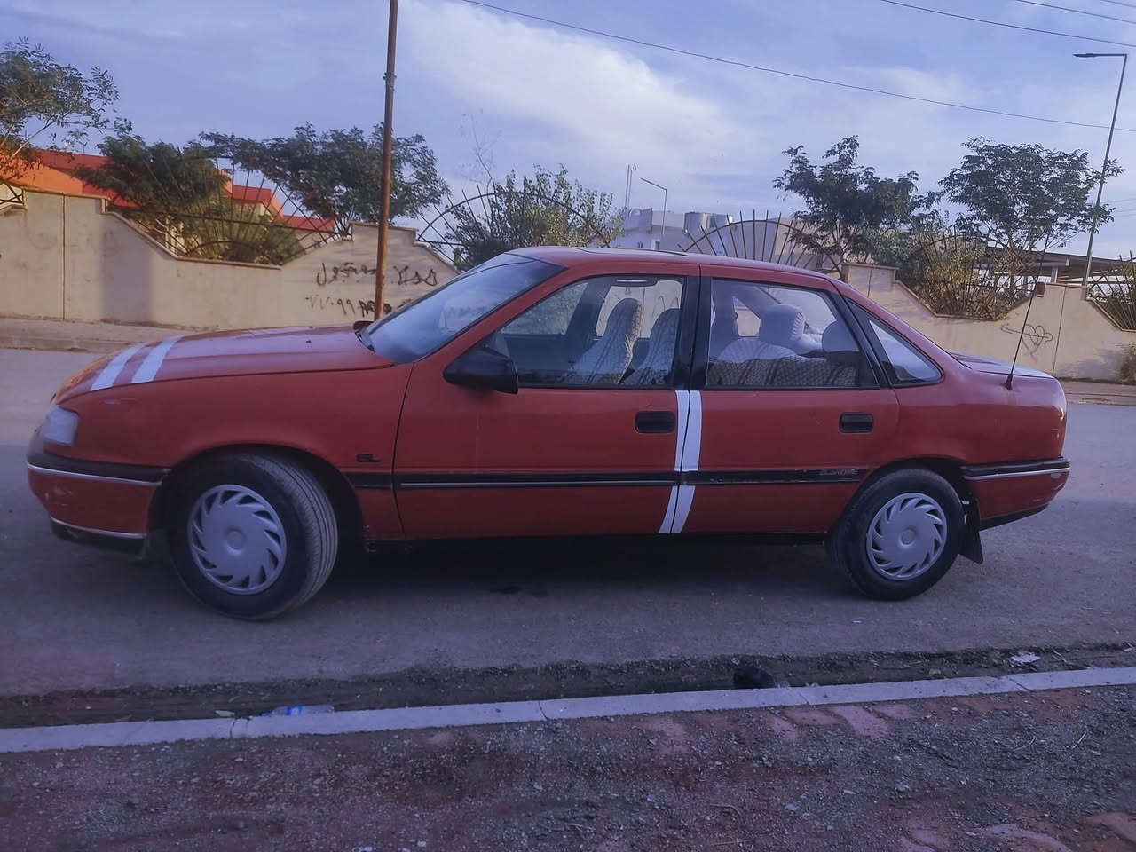 فكترا موديل92 حجم ١٦ رقم كركوك شرط الوكاله والتحويل  محرك كير شرط للبيع35 مكان السياره كركوك الحويجه  غير متواجد عل فيس اتصل على الرقم رجاء ***********
