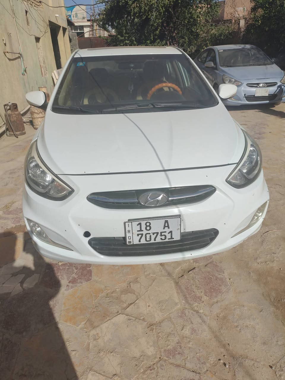 السلام عليكم من رخصه مدير الكروب اكسنت 2016بلو السونار يحكم قطره صبغ مابيه يعني مكفوله ومحرك وكير ايضأ مكفولات السياره ماشيه ١٧٠ الف باسمي شخصيأ الي يريدهه يتصل وبيه خير ويدلل مكاني كربلاء ***********
