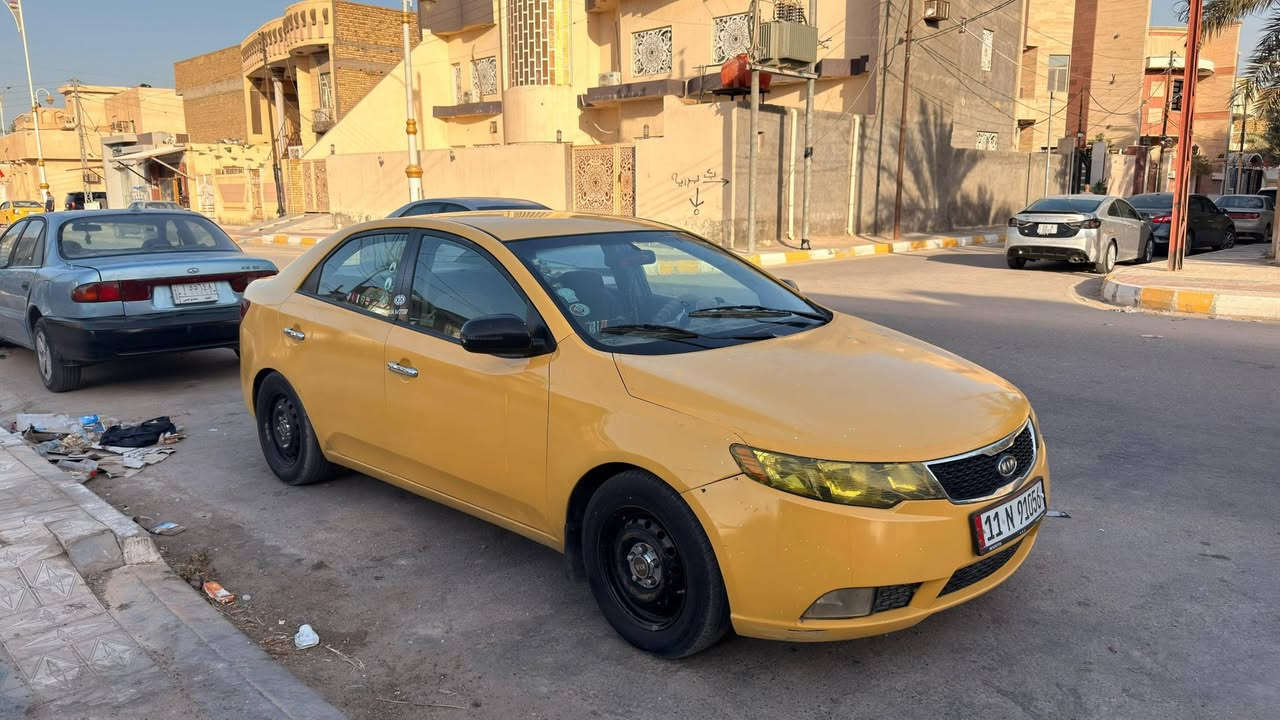 سلام عليكم كيه فورتي موديل 13 رقم بغداد ب اسمي 
مصفره هيئه وغرامات حادث جاملغ خلفي كير مكينه تبريد حداديه وضع جيد السعر 80
***********
