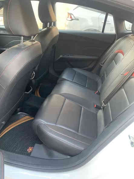 السلام عليكم 
MG GT
موديل ٢٠٢٥ فول مواصفات 
مكينة ١٥٠٠ تنفس طبيعي 
ماشية ٨٠٠٠ ع وضع الشركة 
مكان السيارة بغداد 
السعر ١٢٠ 
***********
