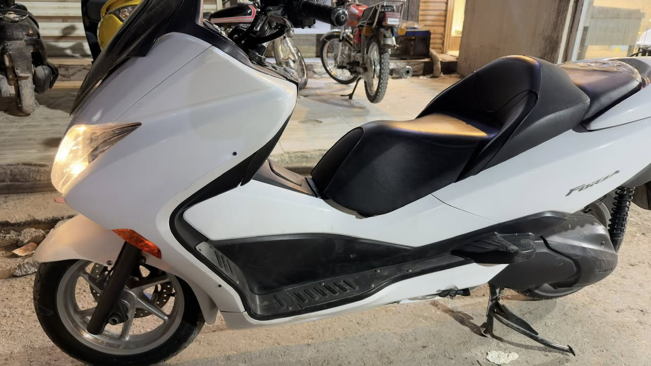 سلام عليكم شباب فورزه 0/10 مكفوله كفاله عامه ع الفحص ترايك وين متريدالعنوان ميسان
#الجميع


**إذا كنت صاحب هذا الإعلان وتريد حذفه لأي سبب، رجاءا أرسل رسالة إلى الدعم الفني**